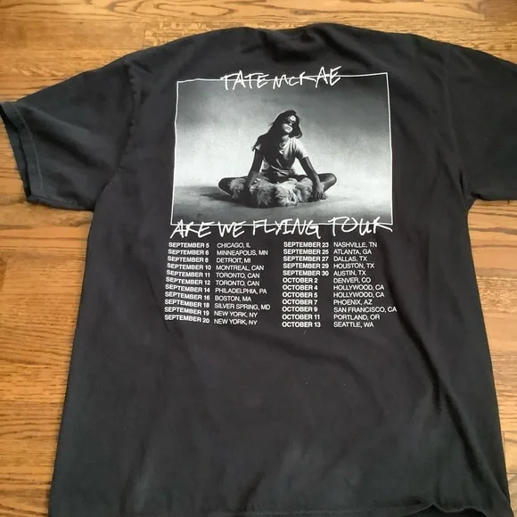Tate McRae Tour Concert T-Shirt - Picture 8 of 11